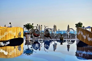 Hotel AZURA DELUXE wakacje