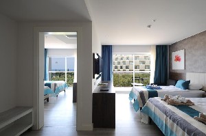 Hotel LONICERA WEST wakacje