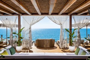 Hotel REGNUM CARYA wakacje