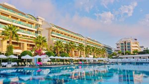 Hotel CRYSTAL WATERWORLD wakacje