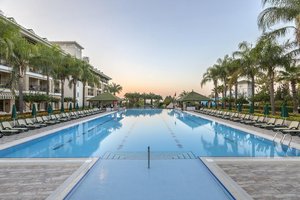 Hotel DOBEDAN BEACH RESORT COMFORT wakacje