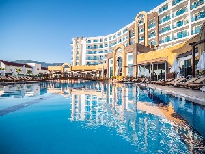 Hotel THE LUMOS DELUXE RESORT wakacje