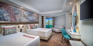 Hotel DELPHIN PALACE wakacje