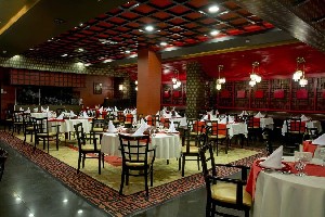 Hotel FAME RESIDENCE LARA SPA wakacje