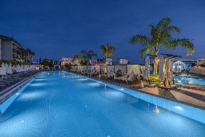 Hotel GREEN GARDEN RESORT & SPA wakacje