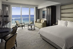 Sorrento Oceanfront Junior Suite