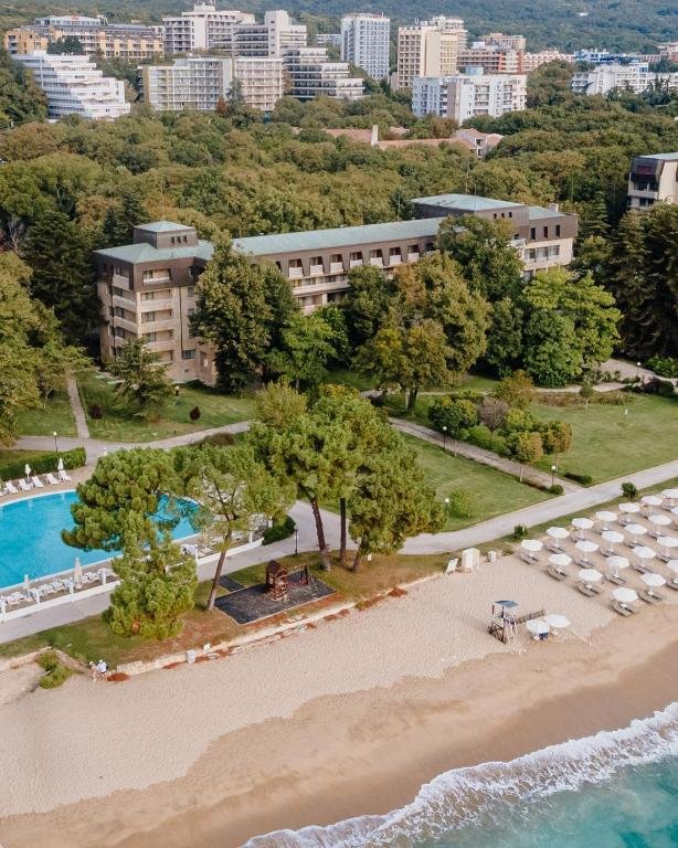 Hotel HVD LOTOS wakacje