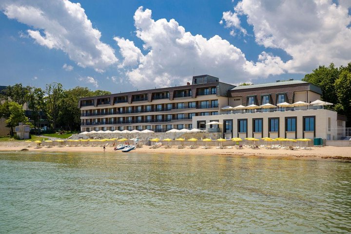 Hotel HVD NYMPHA wakacje