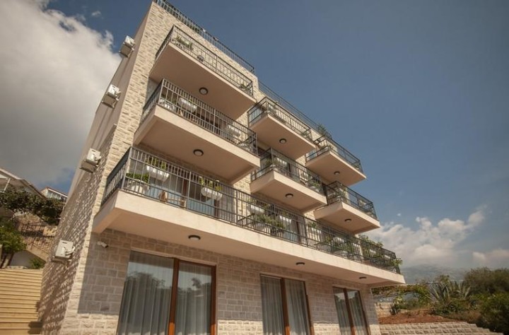 Hotel Hotel Twelve by Aycon wakacje