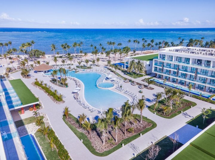 Hotel SERENADE PUNTA CANA BEACH & SPA RESORT wakacje