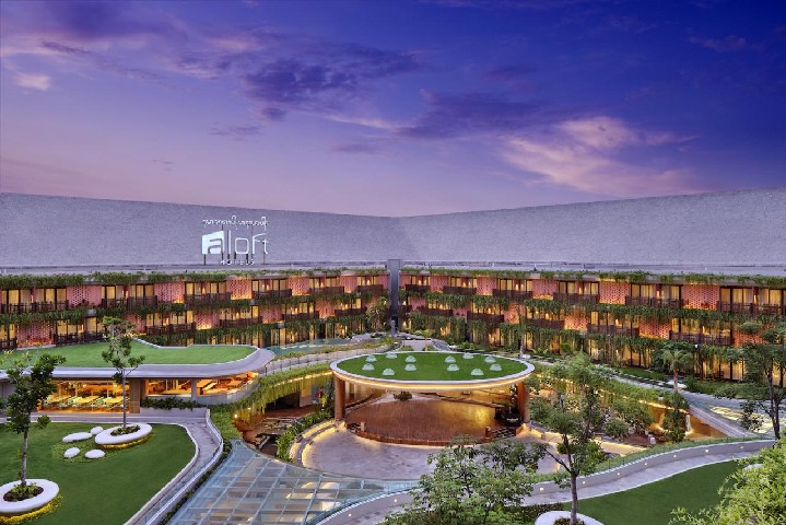 Hotel Aloft Bali Kuta at Beachwalk wakacje