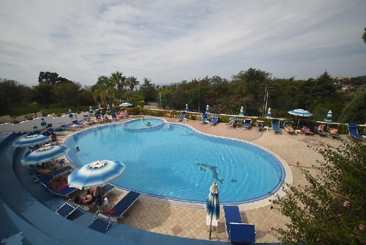 Hotel VILLAGGIO PINETA PETTO BIANCO wakacje