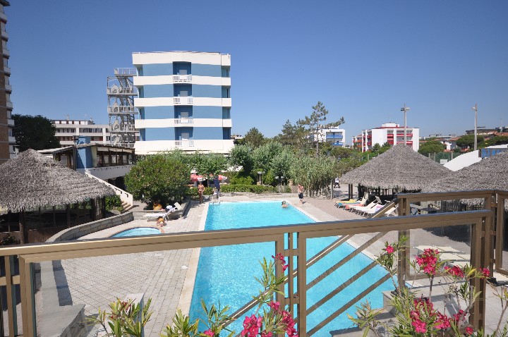 Hotel GRAND HOTEL AZZURRA CLUB wakacje