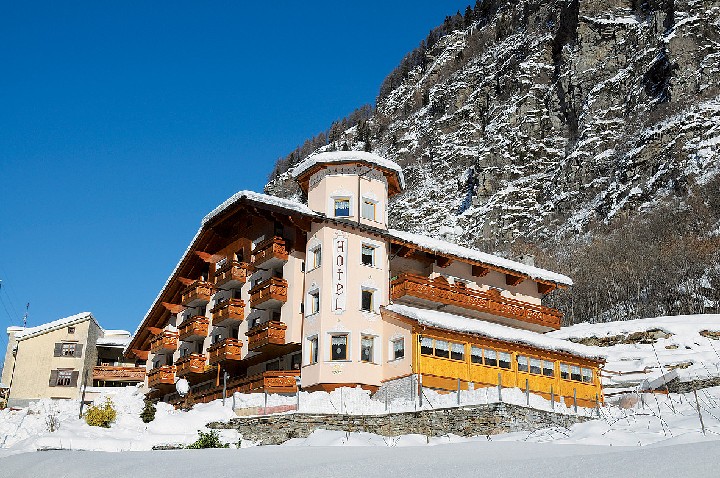 Hotel ALPS HOTEL WELLNESS ORIENTAL wakacje