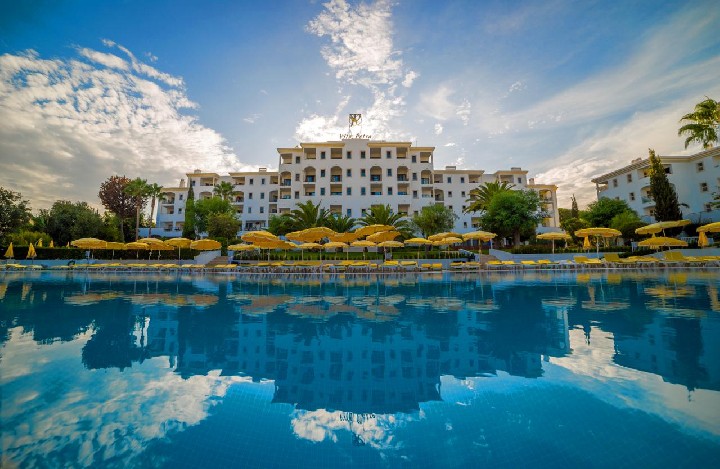 Hotel VILA PETRA wakacje