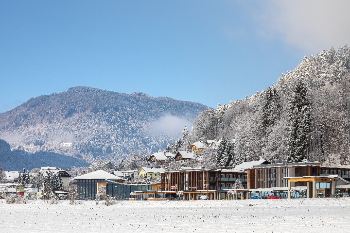 Hotel EDUCARE wakacje