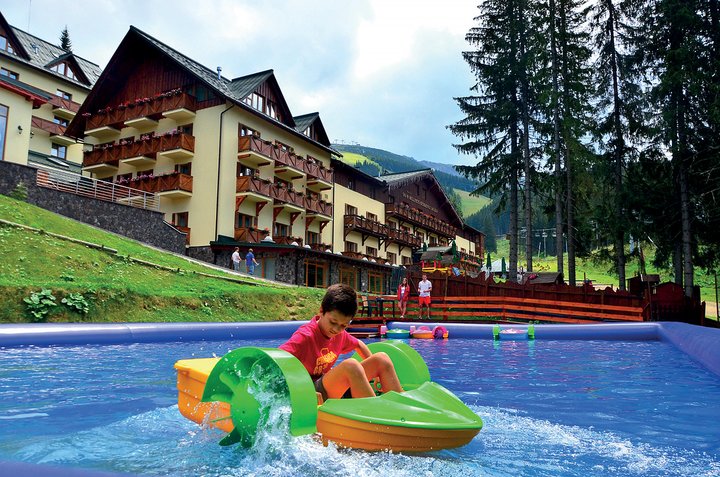 Hotel WELLNESS REZYDENCJA DRUŽBA wakacje