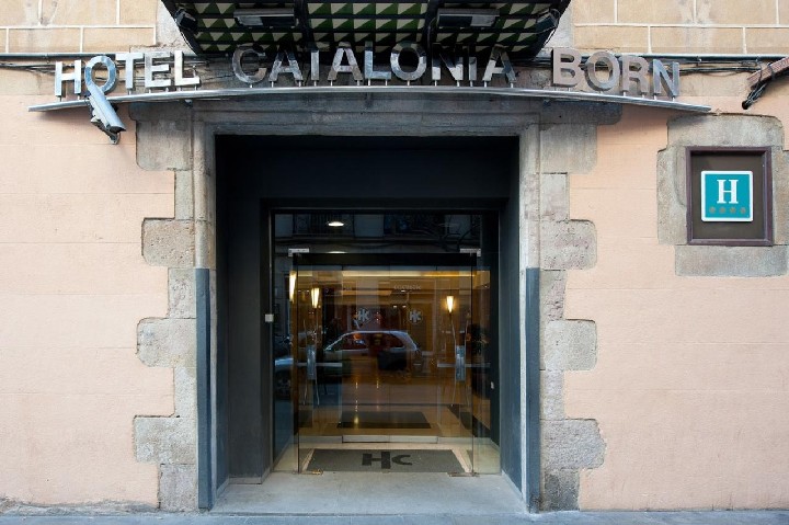 Hotel CATALONIA BORN wakacje