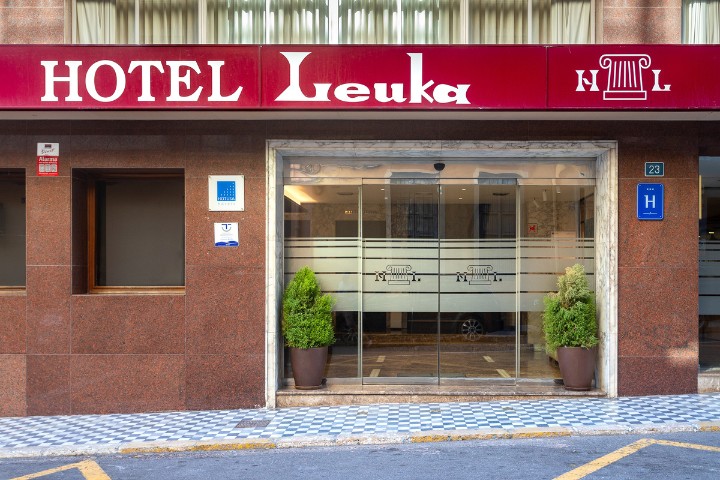 Hotel Leuka wakacje