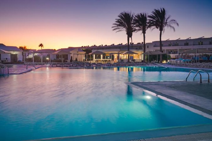 Hotel APARTAMENTOS SANTA ROSA wakacje