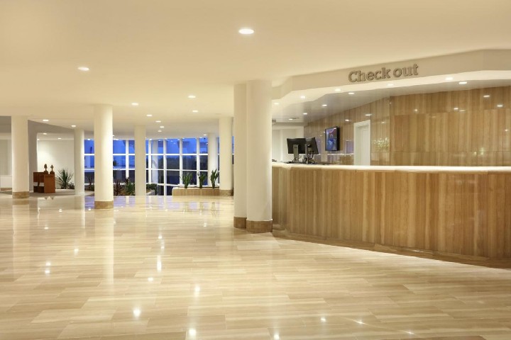 lobby
