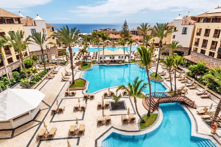 Hotel GF Gran Costa Adeje wakacje
