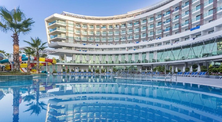 Hotel XORIA DELUXE wakacje