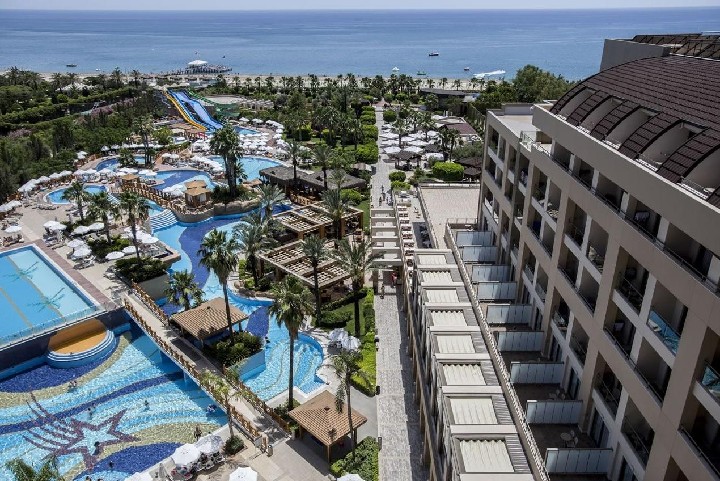 Hotel FAME RESIDENCE LARA SPA wakacje